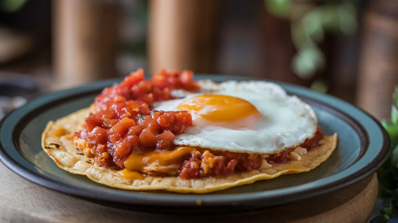 Plate of delicious huevos rancheros