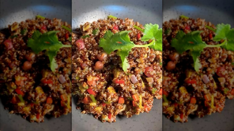 Quinoa Con Setas dish from Arcano in grey bowl