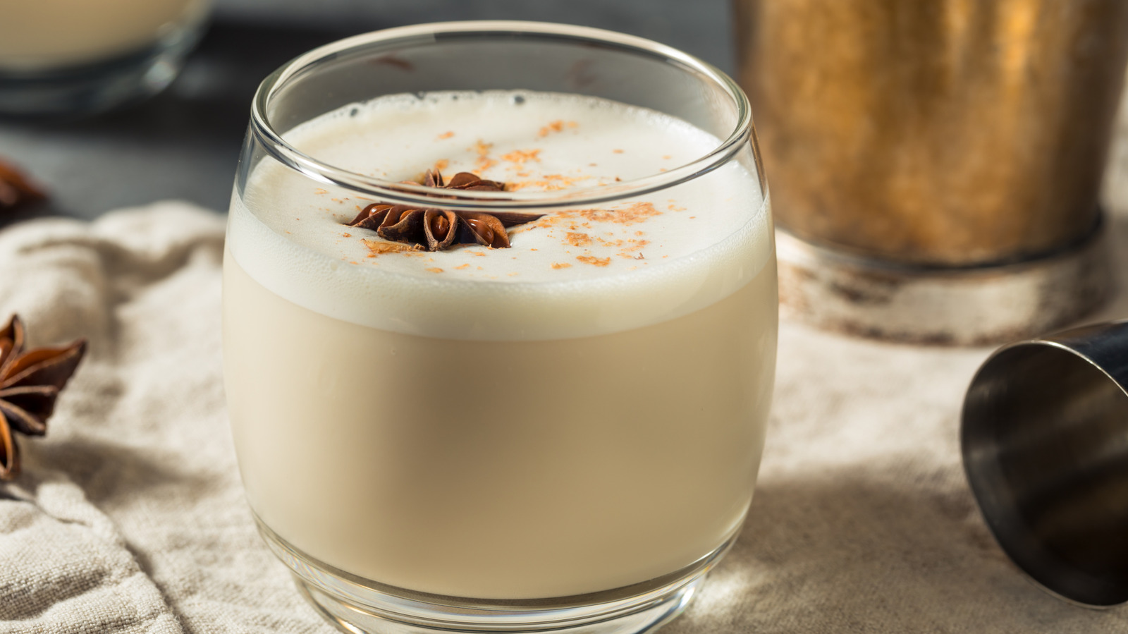 The 2-Ingredient Milk And Honey Cocktail That Goes Down Smooth Cold Or Warm - Tasting Table
