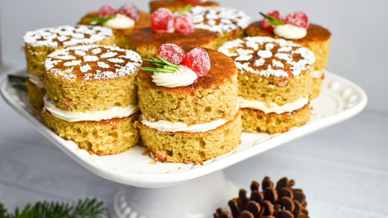 mini Christmas cakes