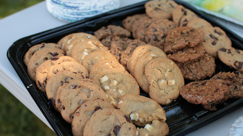 tray of assorted cookies