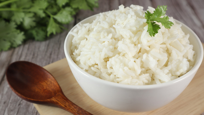 white rice in bowl