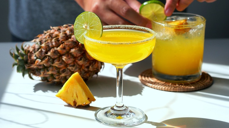 pineapple cocktail and whole pineapple