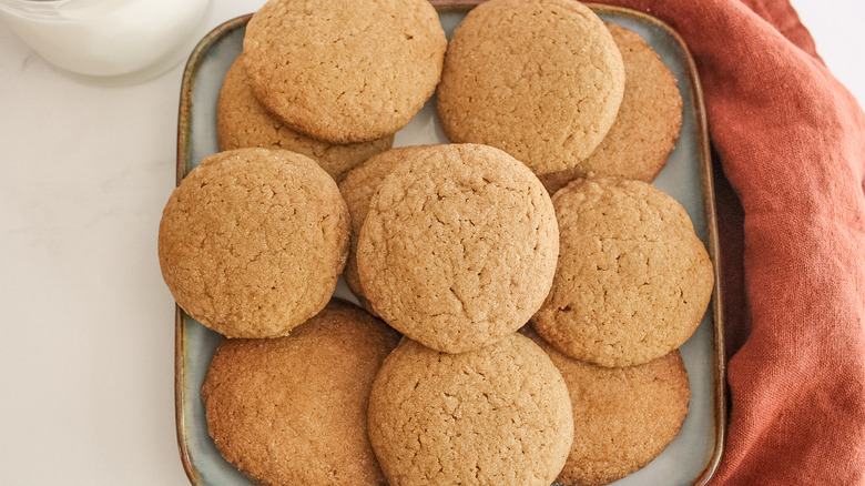 molasses gingersnap cookies on plate 