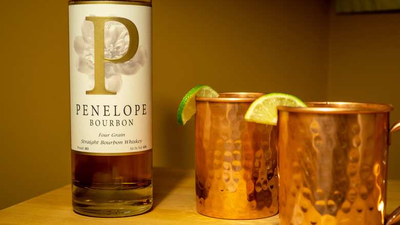Kentucky mule cocktail with bourbon