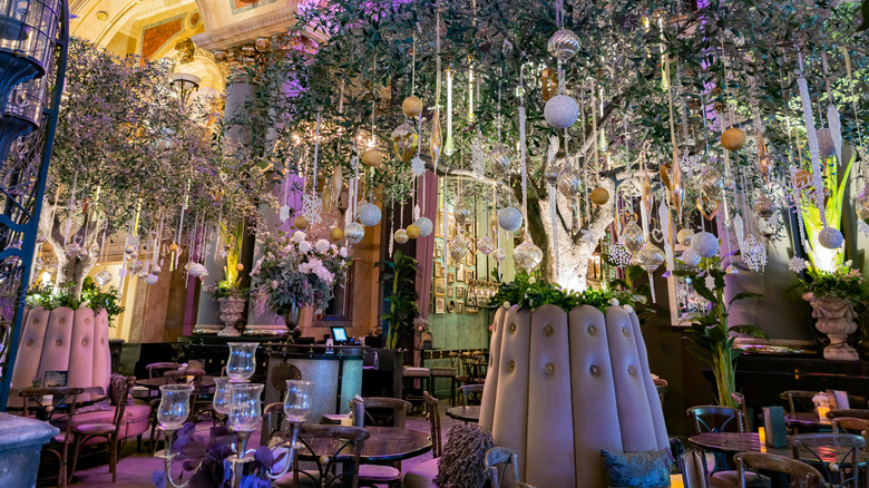 Facade of Vanderpump's Vegas location