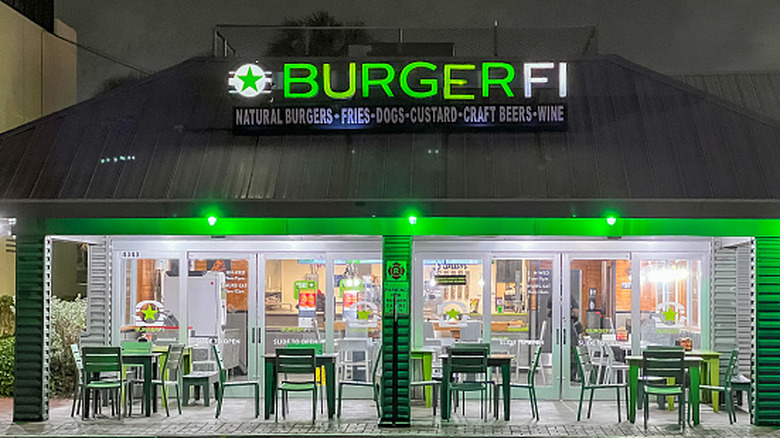 Exterior shot of BurgerFi in Fort Lauderdale