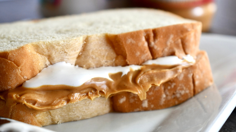 Fluffernutter on a plate