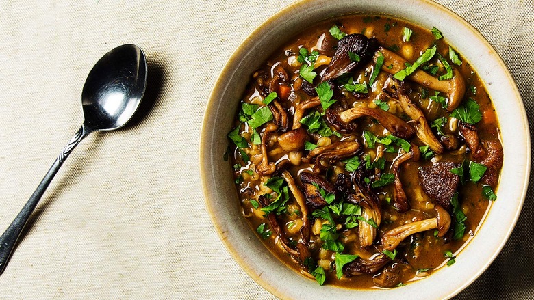 Mushroom Barley Soup