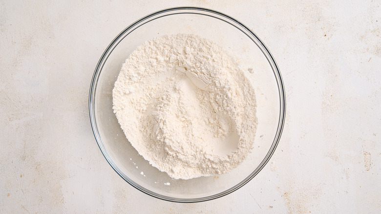 flour mixture in bowl