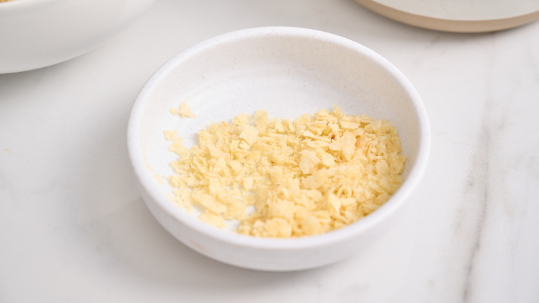 pickle chip crumble in a small bowl