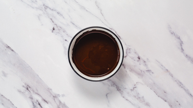 Melted chocolate in bowl