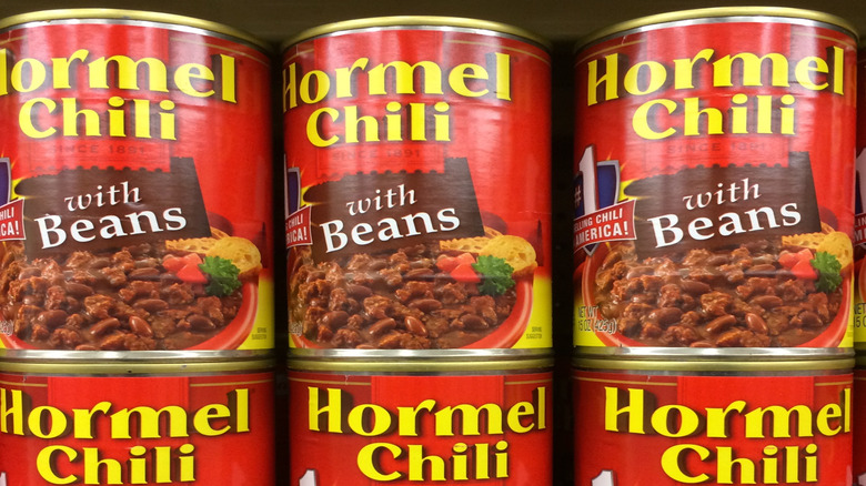 cans of Hormel chili with beans