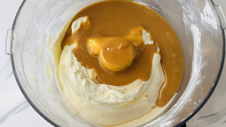 Cheesecake filling and caramel in food processor