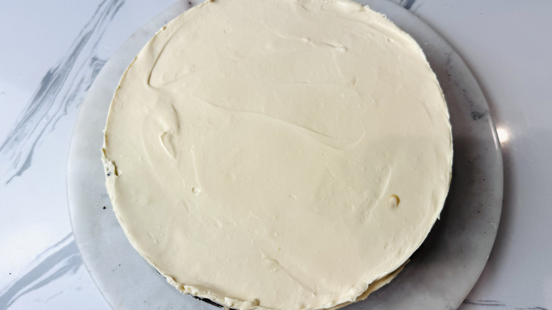 Unmolded cheesecake on plate