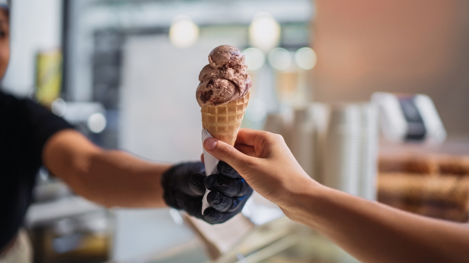Not Dairy Queen Or Baskin-Robbins: This Is America's Top-Rated Ice Cream Shop In 2026