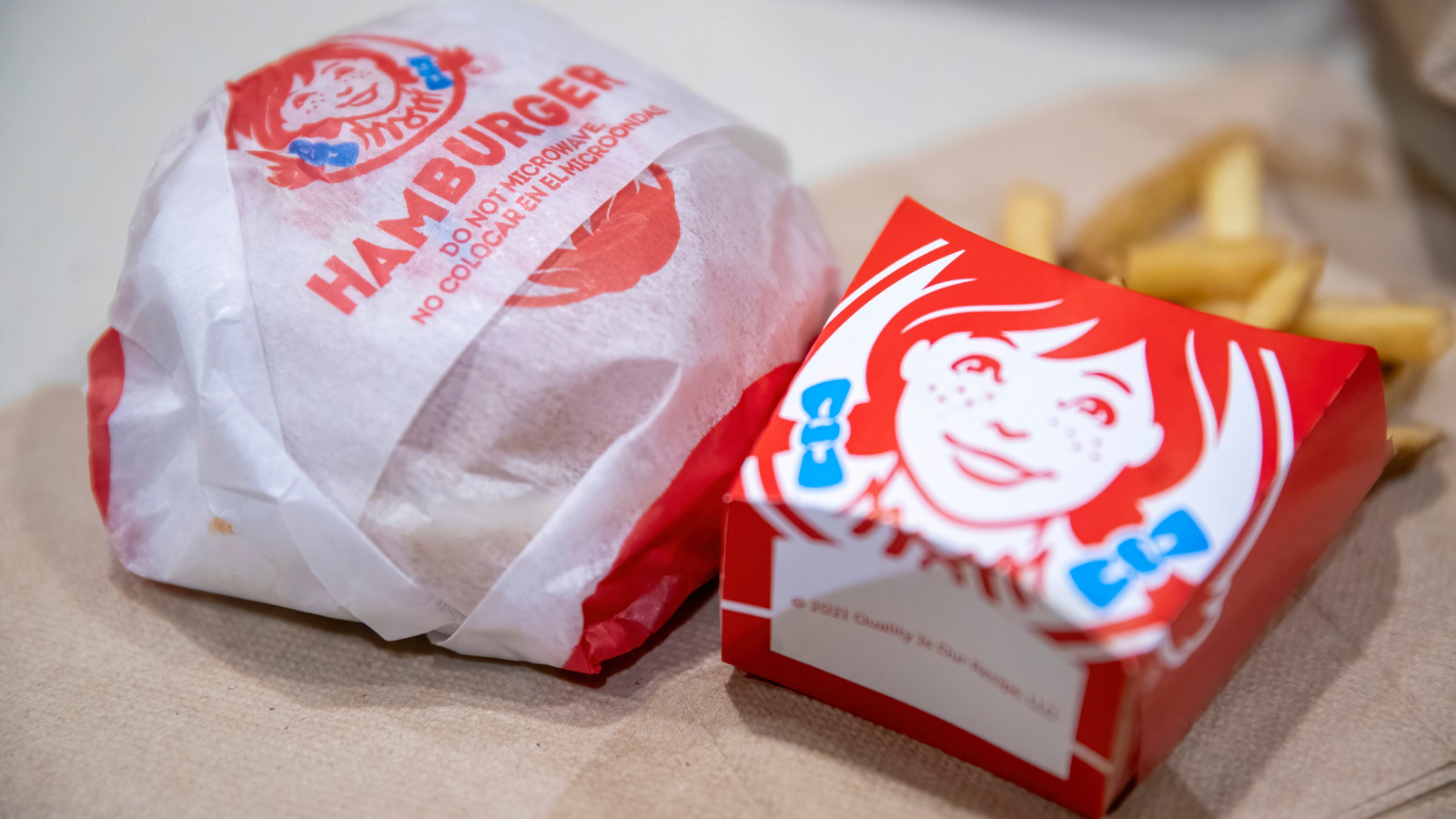 Not Dave's Single: This Classic Wendy's Burger Was Meant To Take Down Burger King's Whopper In 1986