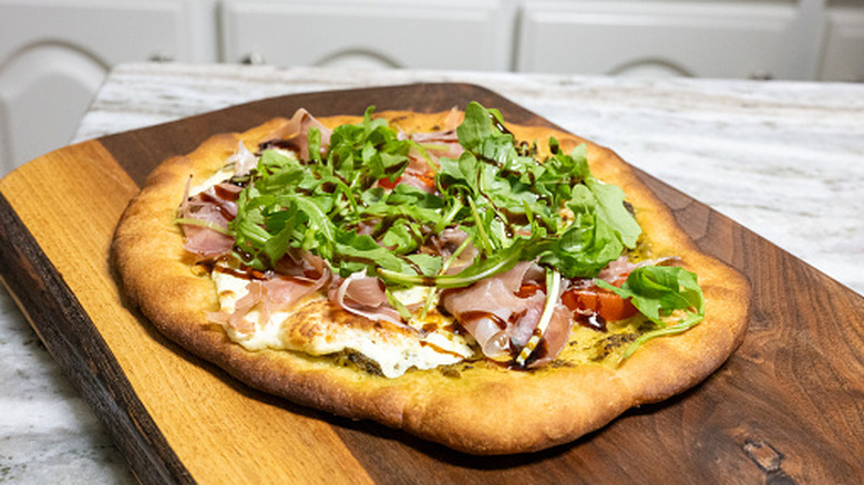 Prosciutto and Arugula Pizza