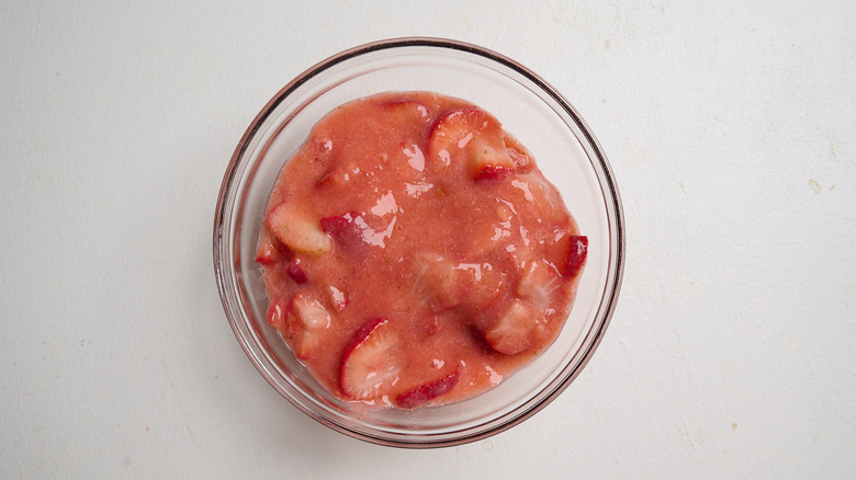 Cooling strawberry filling in a bowl