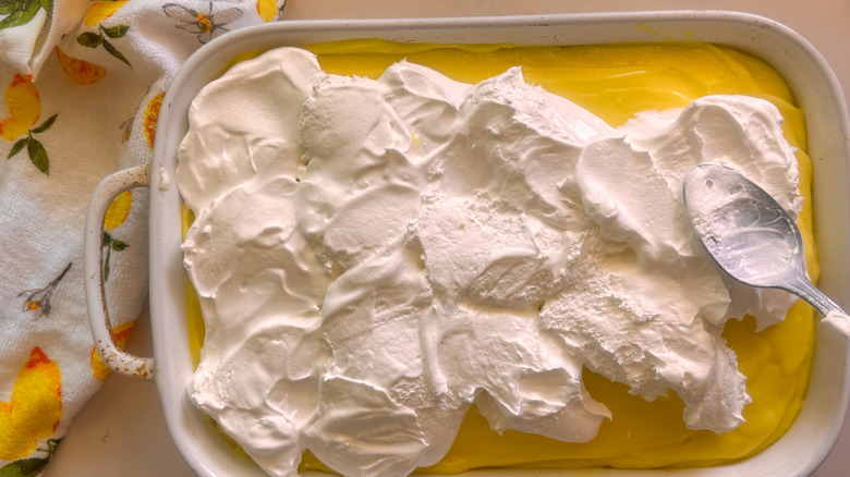 spreading whipped topping