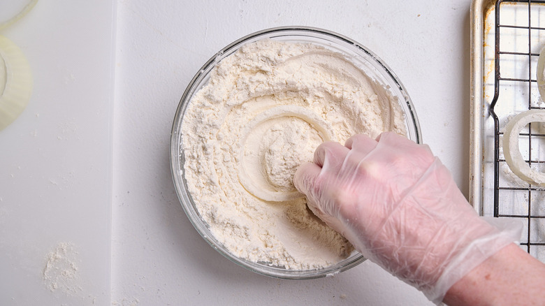 coating onion in flour