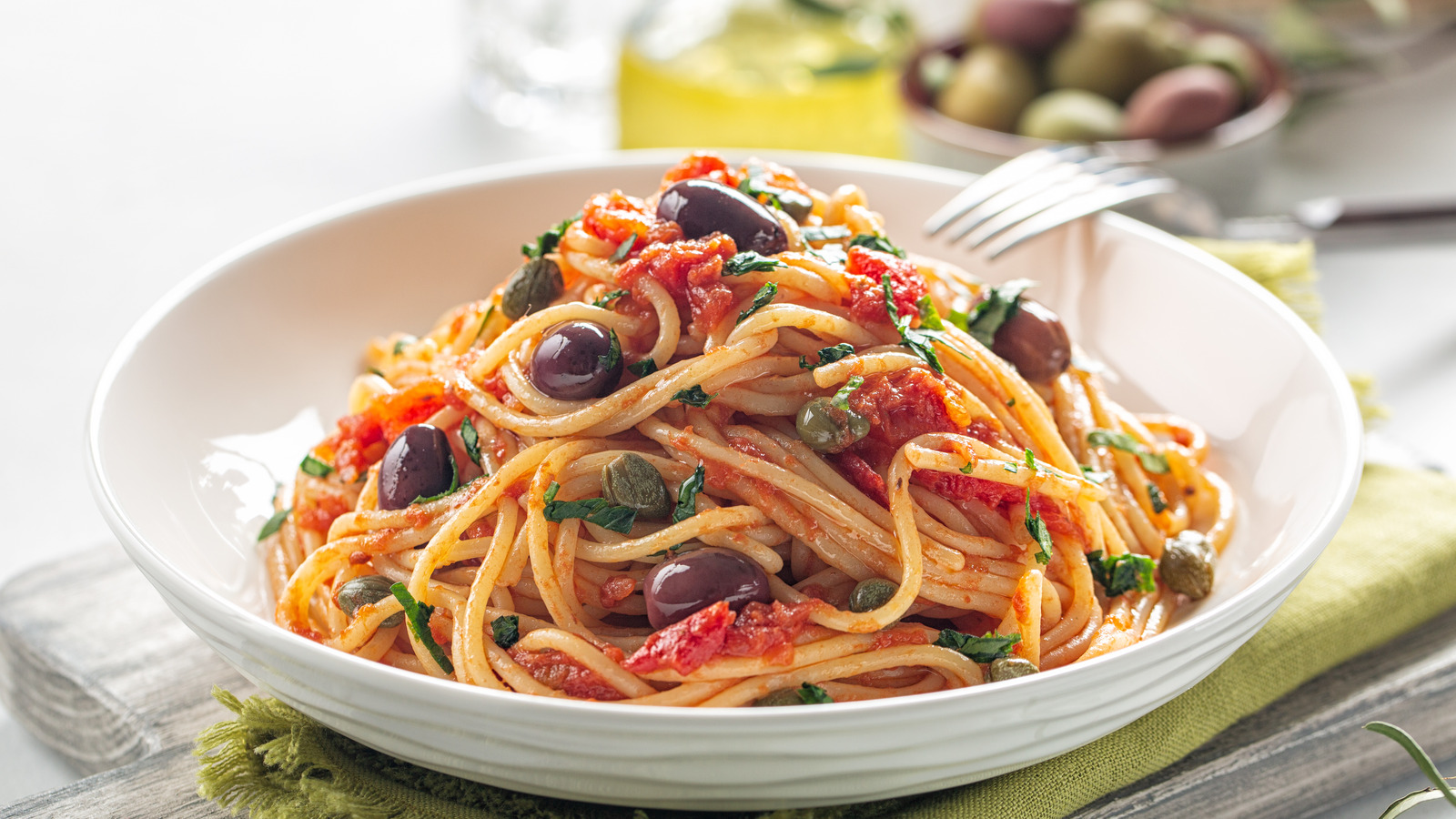 Olive Brine Is The Perfect Way To Jazz Up StoreBought Pasta Sauce