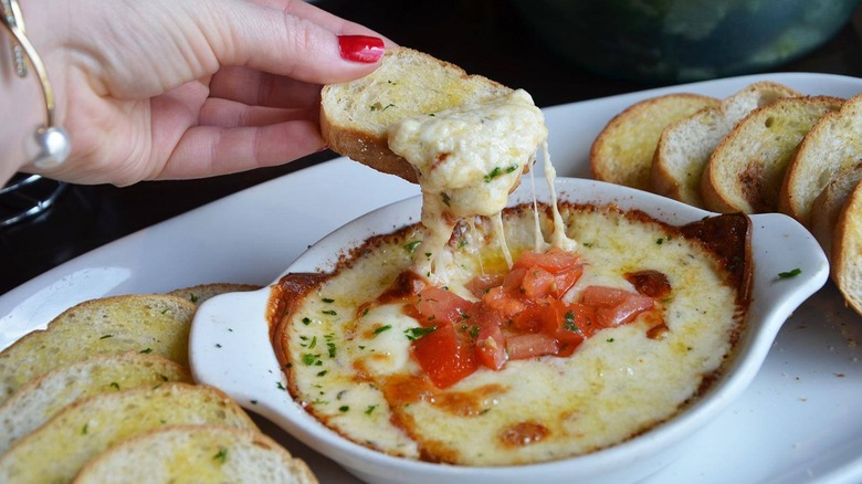 Olive Garden cheese fondue
