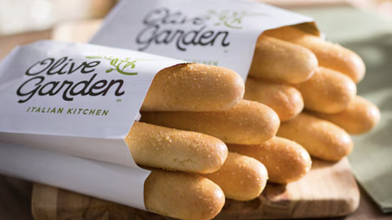 breadsticks in bag from Olive Garden