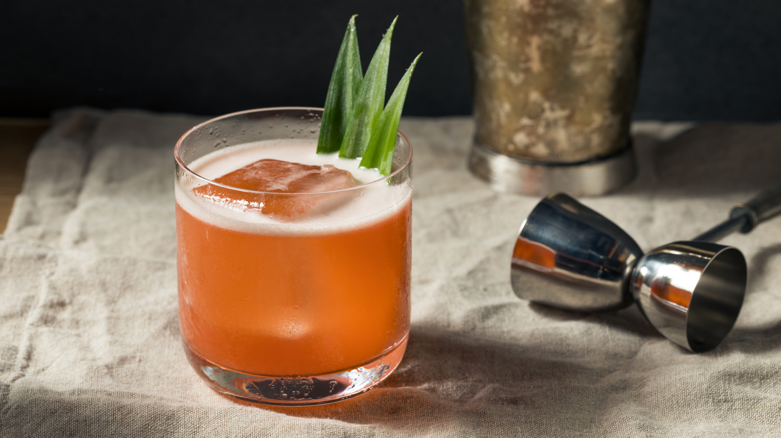 One Classic Midwest Cocktail Disappeared Entirely Before Its Bottled Revival