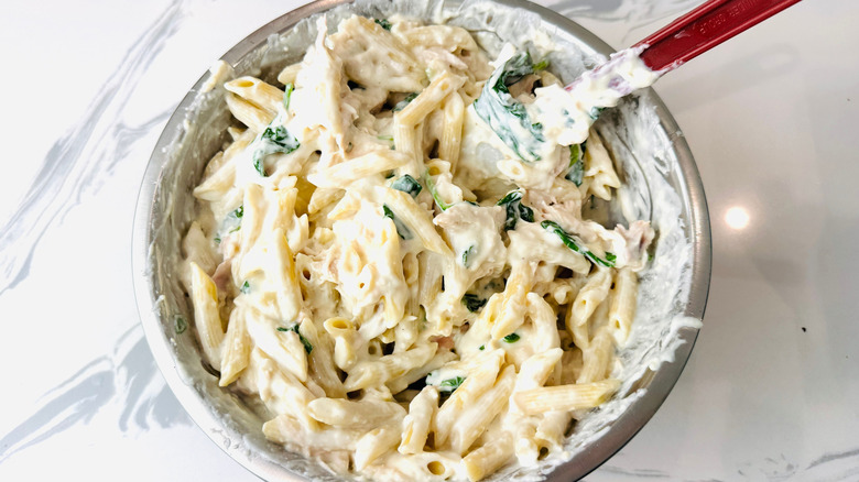 Penne Alfredo in bowl