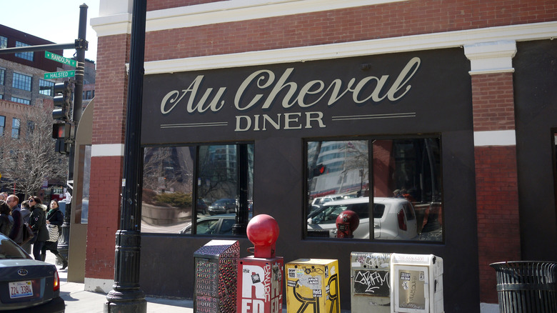 Au Cheval Chicago exterior