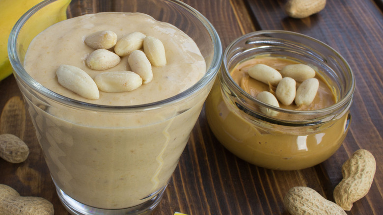peanut butter and peanut smoothies
