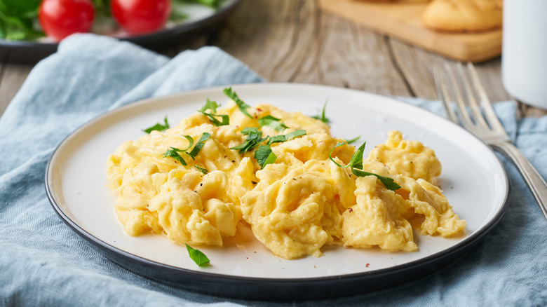 A plate of scrambled eggs