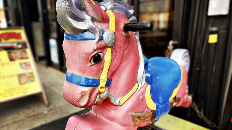coin-operated horse ride