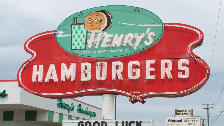 Hnery's Hamburgers drive-thru sign