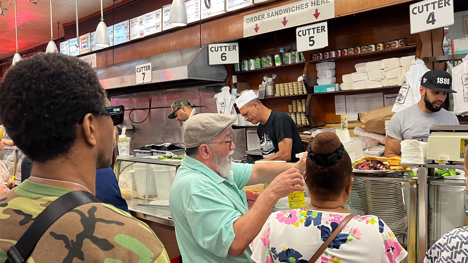 Ordering This Bread Is The Fastest Way To Mess Up A Jewish Deli Sandwich - Tasting Table