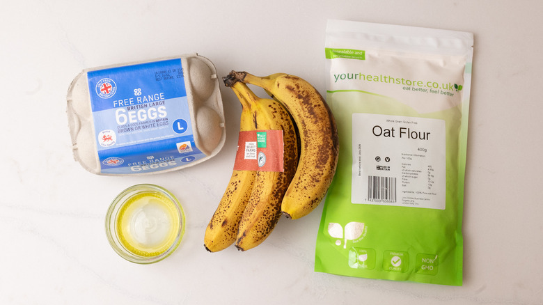 3-ingredient banana pancakes ingredients