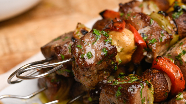 steak kabobs with garlic butter