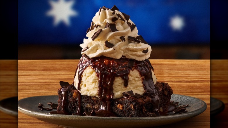 Outback Steakhouse's Chocolate Thunder from Down Under dessert