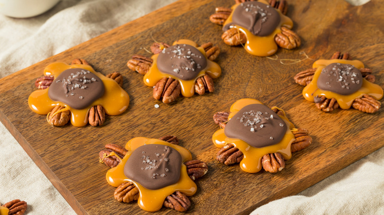 chocolate turtles with caramel and salt