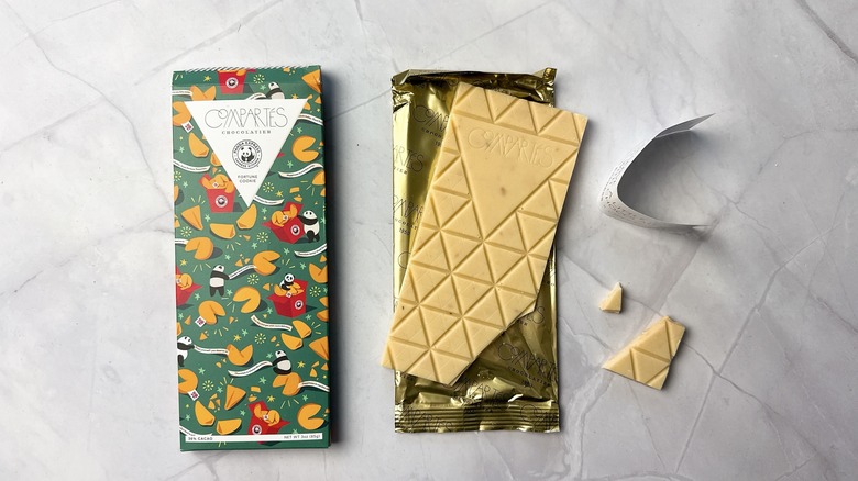 Compartés fortune cookie chocolate bar