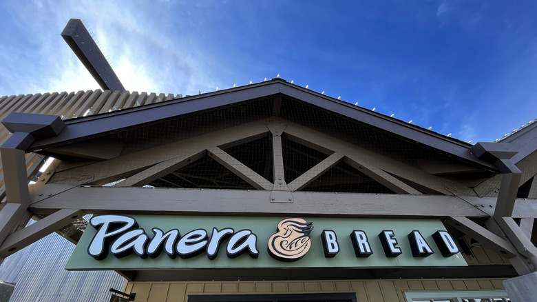 Panera Bread exterior