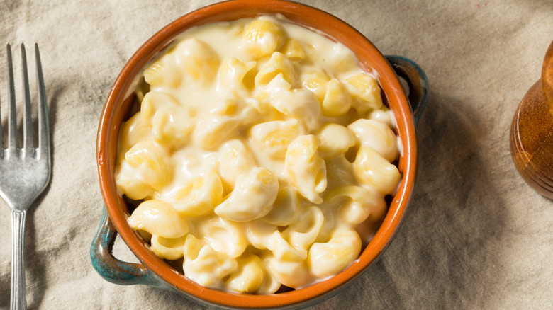 White cheddar mac and cheese