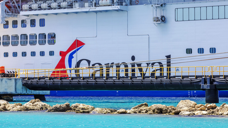 Carnival cruise ship side view