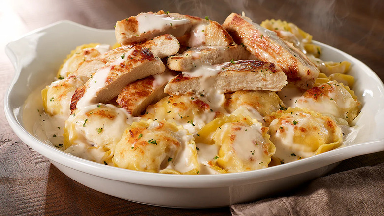Olive Garden chicken tortelloni Alfredo