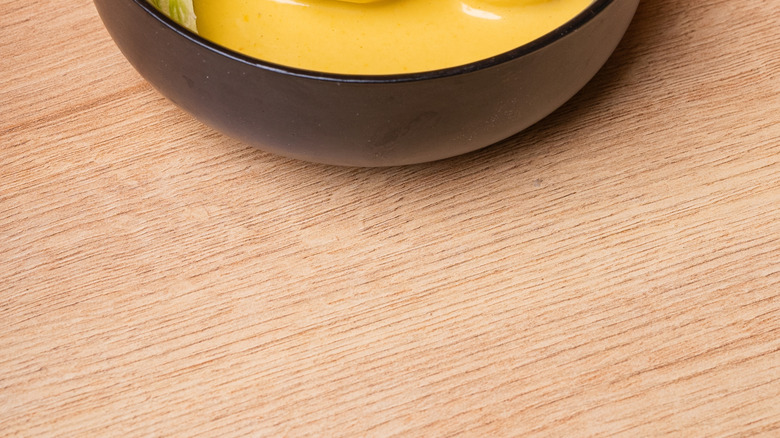 Potatoes with yellow sauce