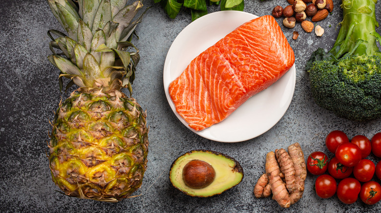 Salmon with pineapple and other produce