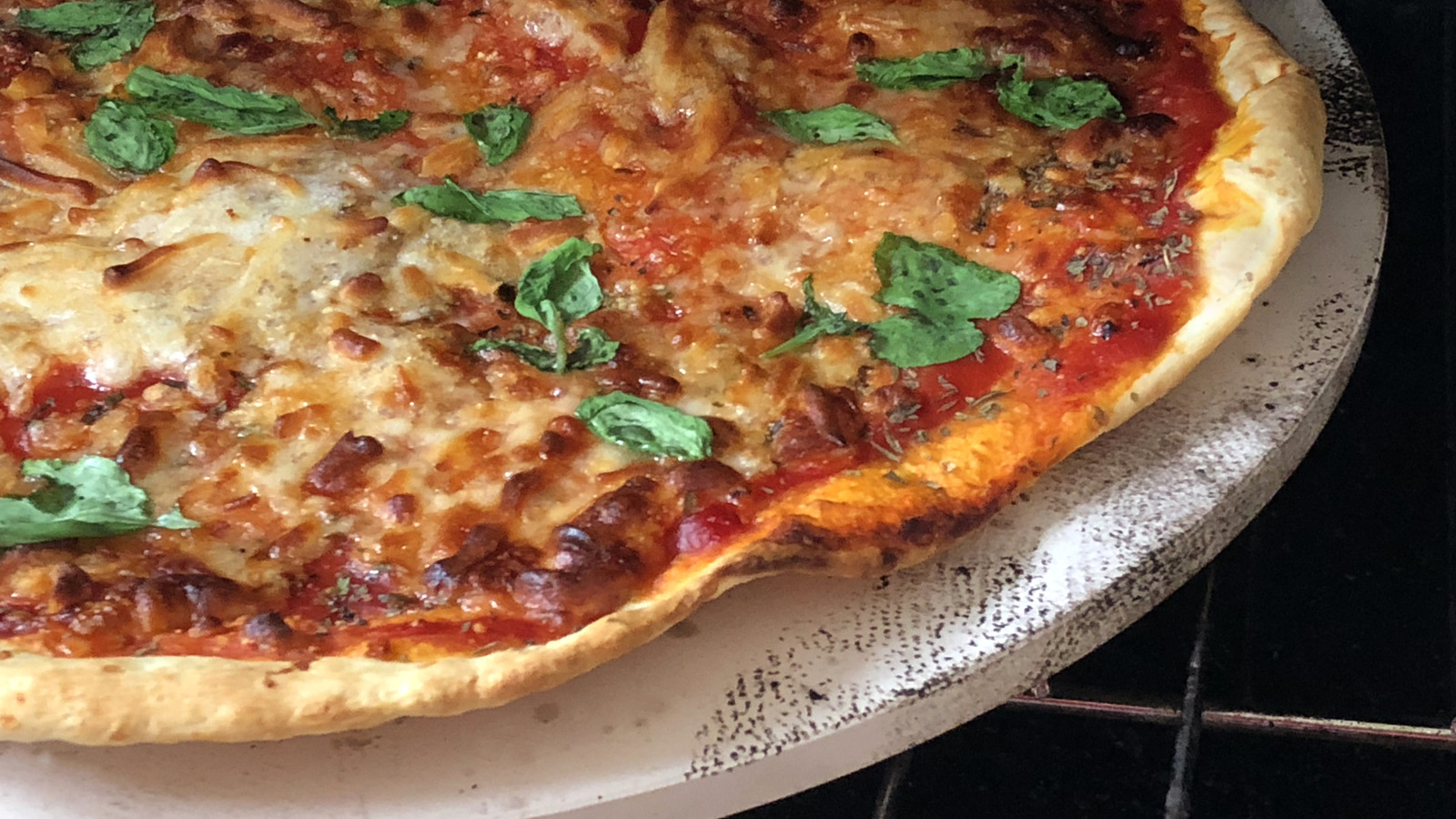 Pizza Steel Vs Pizza Stone: What's The Difference? - Tasting Table