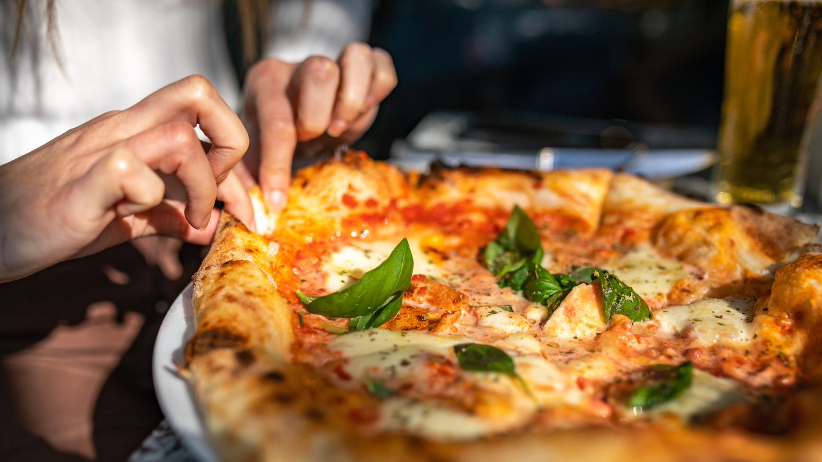 Pizzerias Have A Big Problem When Customers Order Their Crust This Way