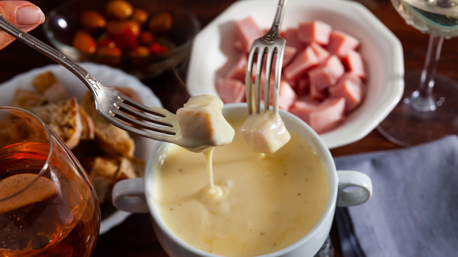 These 9 Appetizers Were Dinner Party Staples In The '70s